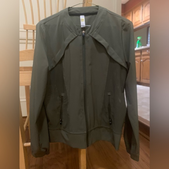 Lole ‘Sabrina’ army green lightweight activewear jacket - Picture 2 of 9